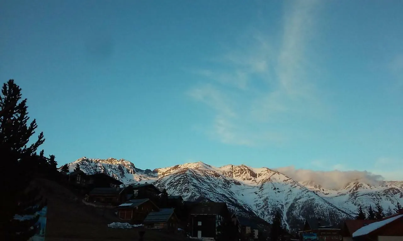 Joli Studio A La Montagne أورو