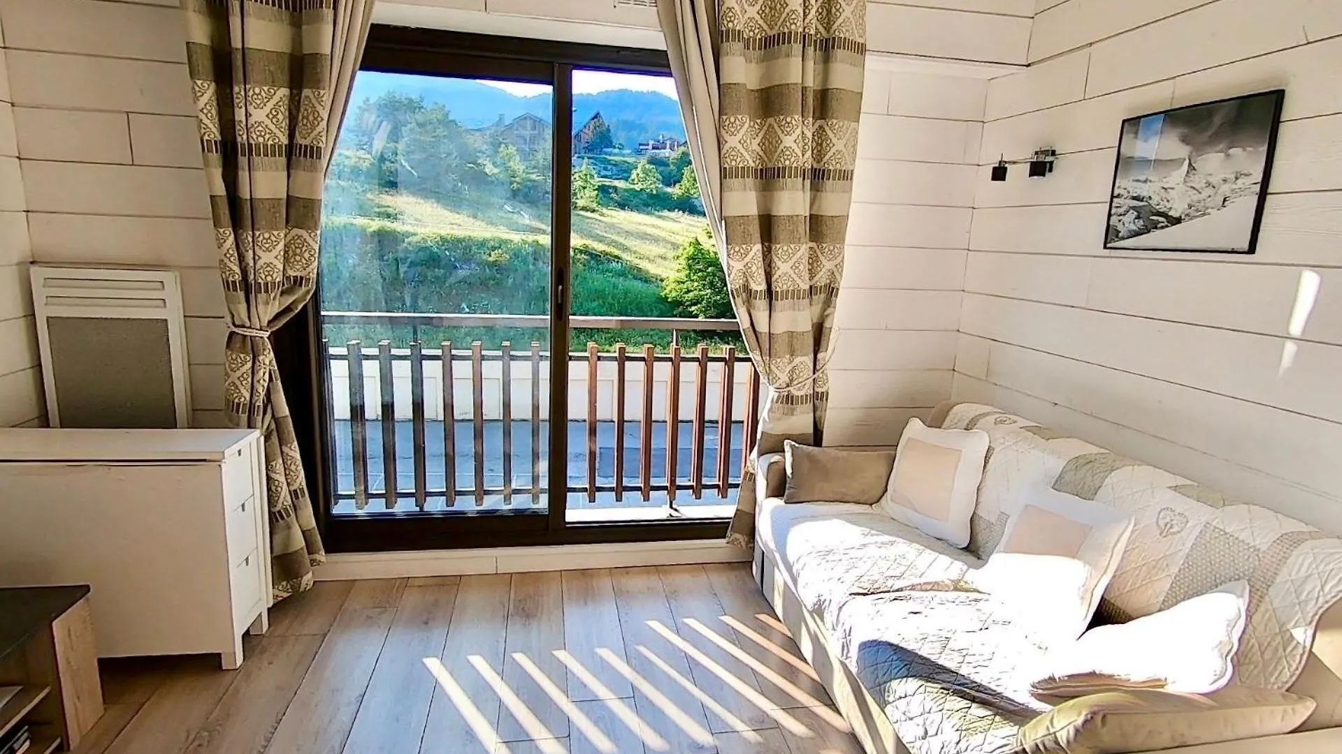 Joli Studio A La Montagne Auron France